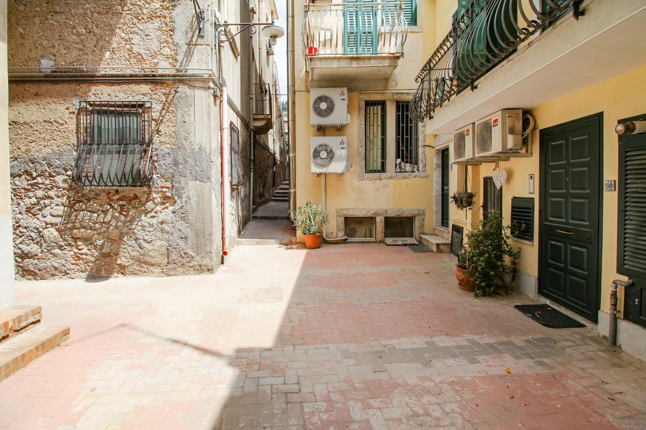 Taormina Sunny Experience Apartamento Exterior foto